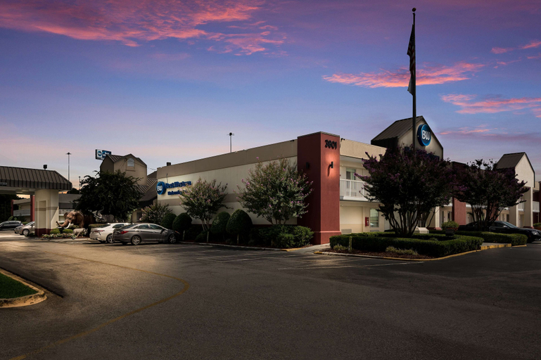 Exterior & Views 2, Best Western University Inn, Tuscaloosa