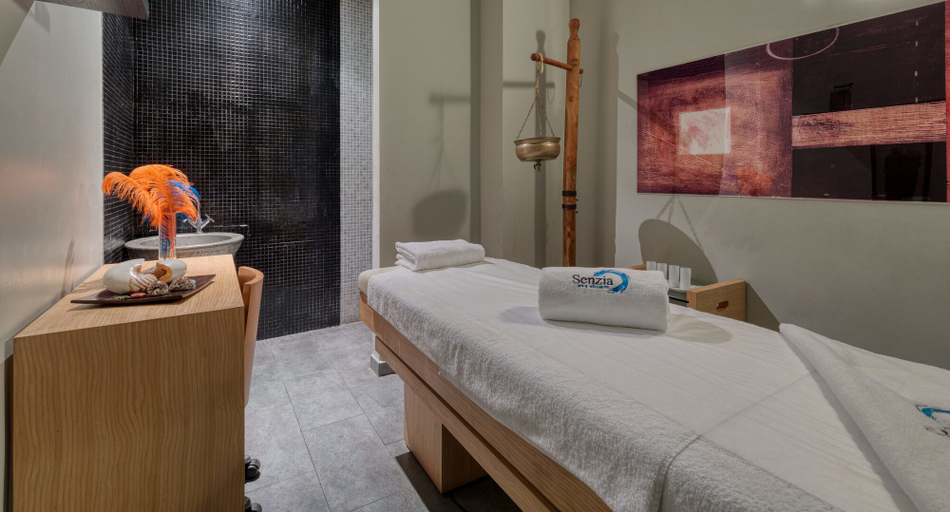 Bedroom 3, Senator Banús Adults Recomended, Málaga