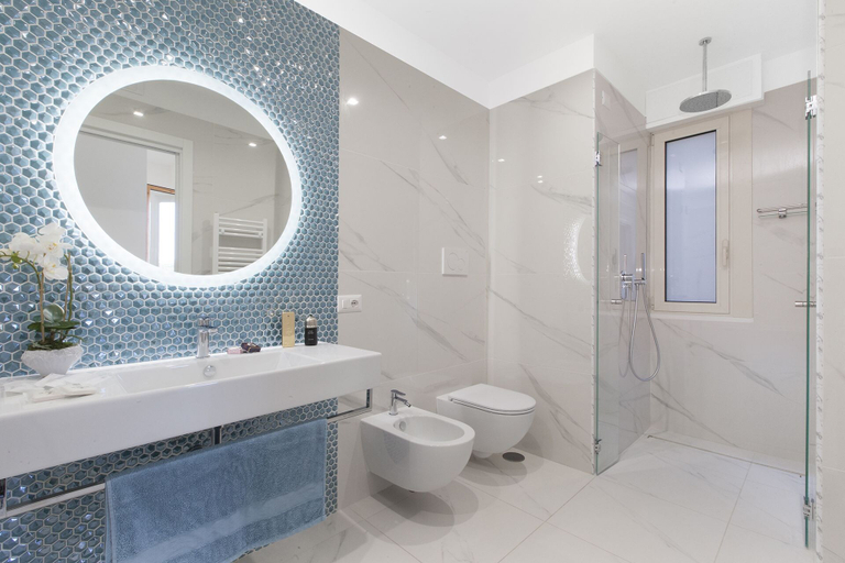 Bathroom 5, Sara Home With Private Terrace, Air Conditioning and Internet Wi-fi, Napoli