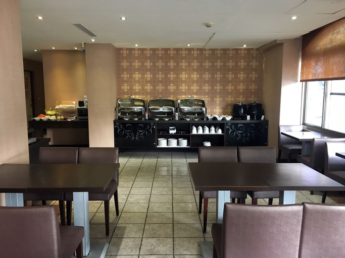Food & Drinks 5, The Riverside Hotel & Motel, Kaohsiung