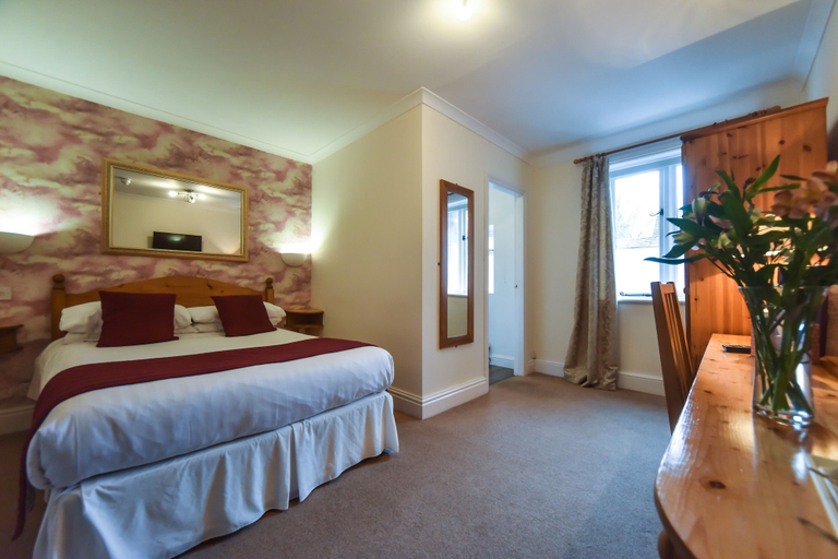 Bedroom 3, Bentley Brook Inn, Derbyshire