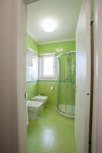 Bathroom 5, Bed & Breakfast Aria di Mare, Lecce