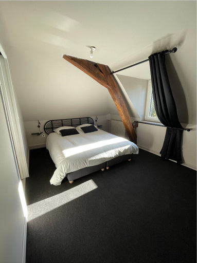 Bedroom 2, Domaine de Bonneuil, Oise
