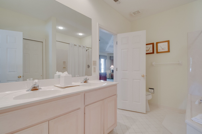 Bathroom 4, Ocean Palms Villas at Port Royal Resort, Beaufort