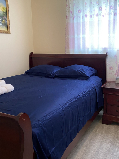 Bedroom 4, Richmond Vancouver Airport Comfy Home, Greater Vancouver