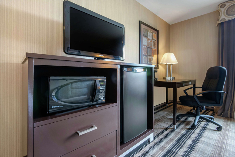 Others 5, Hampton Inn Meadville, Crawford