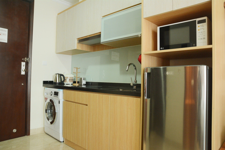 Others 3, Warm and Best Studio Menteng Park Apartment By Travelio, Central Jakarta