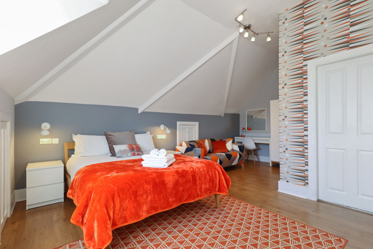 Bedroom 2, Ravilious, East Sussex