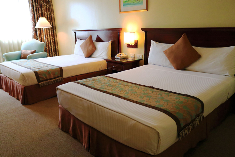 Bedroom 4, Oxford Suites Makati, Makati City