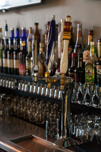 Food & Drinks 5, Medicine Hat Lodge, Division No. 1