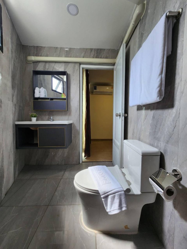 Bathroom 4, iCheck inn Darisa Patong, Phuket Island