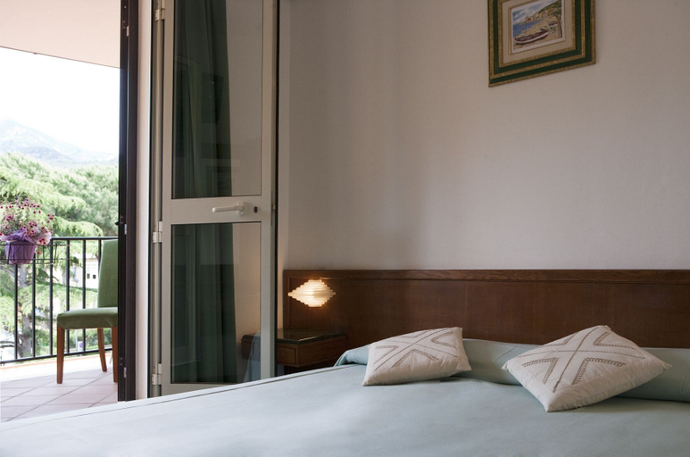 Bedroom 4, Hotel Marinella, Livorno