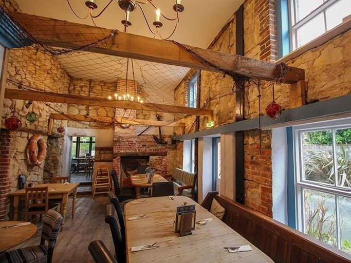 Others 5, Crab and Lobster Inn, Isle of Wight