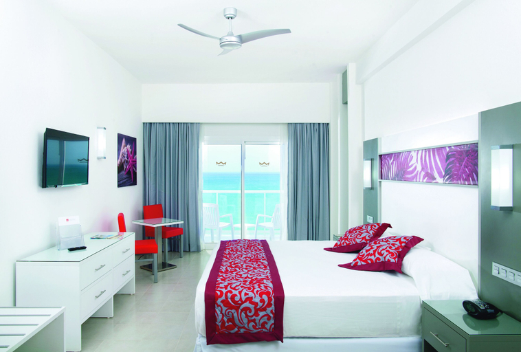 Bedroom 3, Hotel Riu Playa Blanca - All Inclusive, Antón