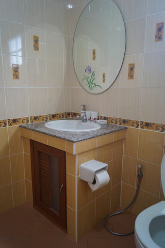 Bathroom 3, Three Moons Homestay, Doi Saket