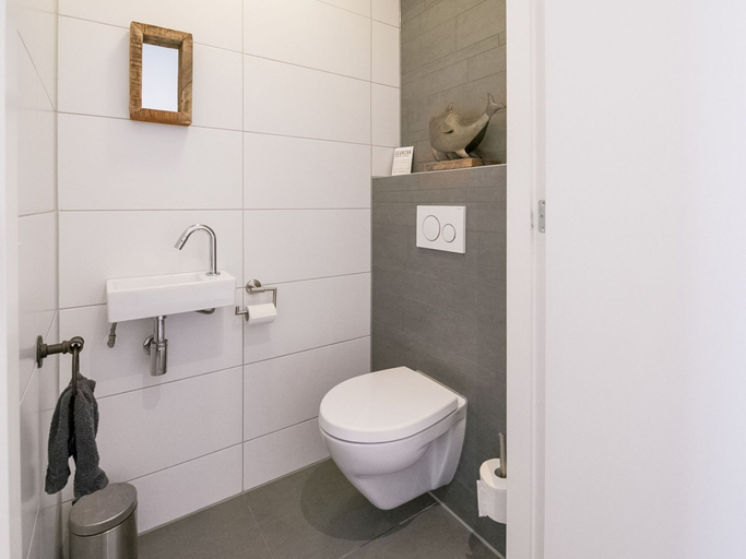 Bathroom 5, Snug Holiday Home in Den Oever near Sea Beach, Wieringen