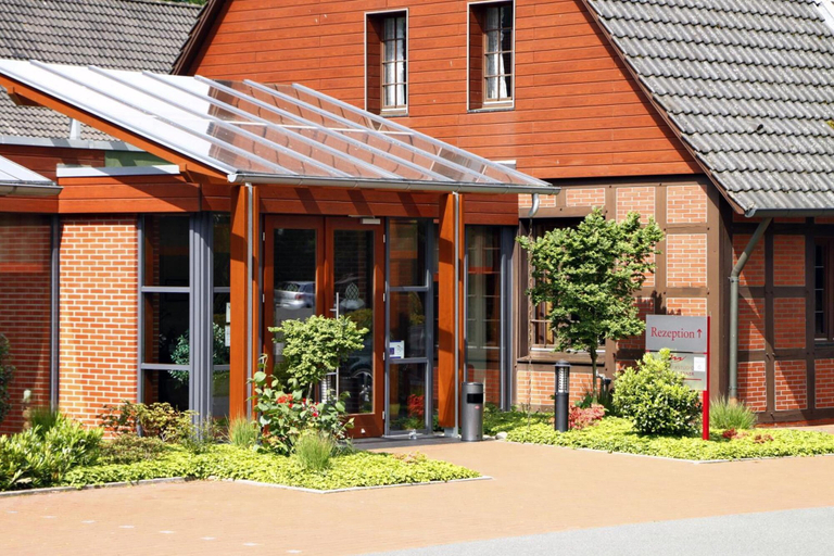Exterior & Views 2, Hotel Landhaus Pollmeyer, Cloppenburg