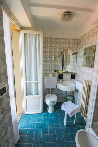 Bathroom 4, Hotel Moderno, Verbano-Cusio-Ossola