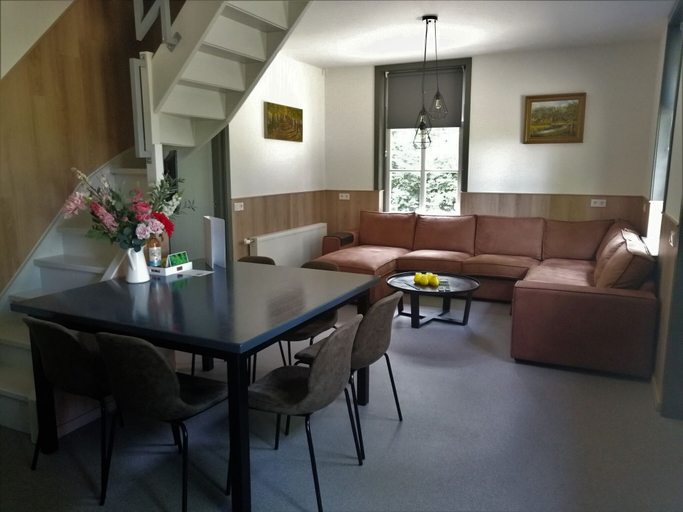 Others 4, Alluring Holiday Home in Erp Near Forest, Veghel