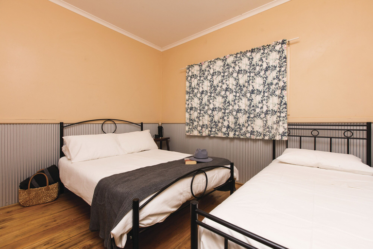 Bedroom 2, Mungo Shearers' Quarters, Balranald