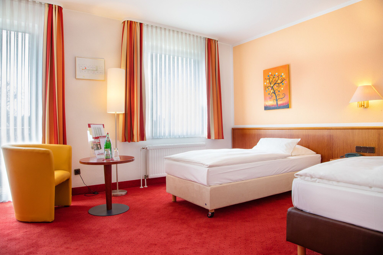 Bedroom 3, Montana Hotel Mönchengladbach, Mönchengladbach