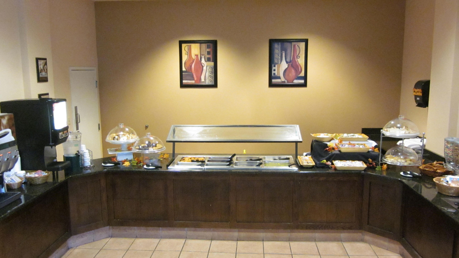 Food & Drinks 5, Quality Suites Lake Wright - Norfolk Airport, Norfolk