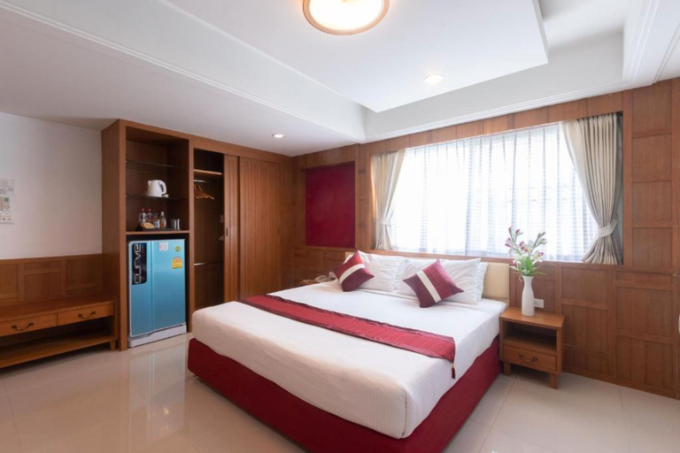 Bedroom 12