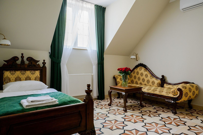 Bedroom 4, Zielony Kompleks Dwór Ostoya, Rzeszów