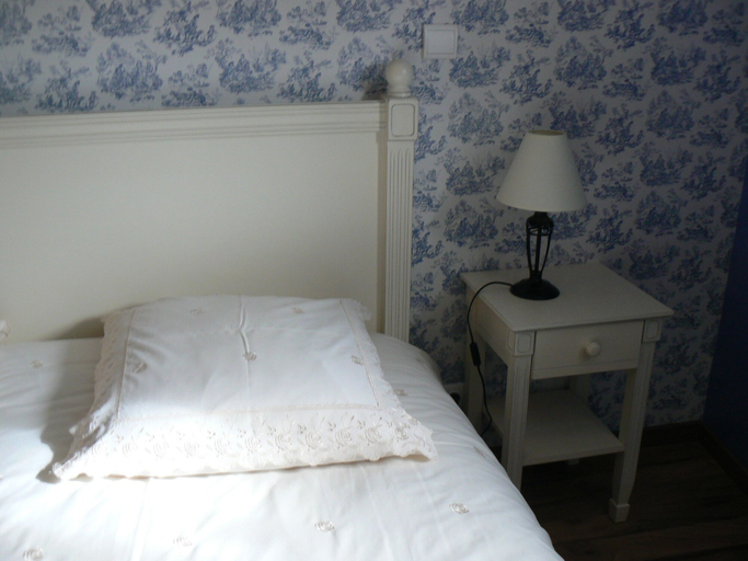 Bedroom 5, La Maison de l'étang, Meuse