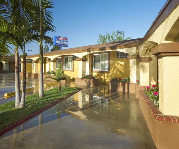 Exterior & Views 1, American Inn, Los Angeles