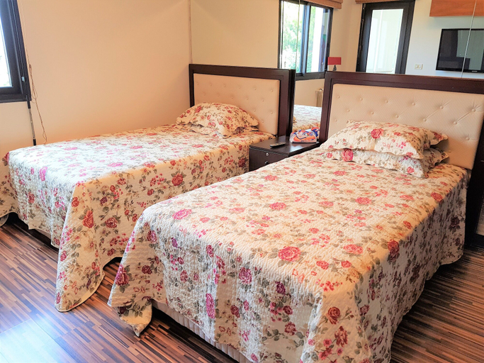 Bedroom 3, Green Hill Village, Aley