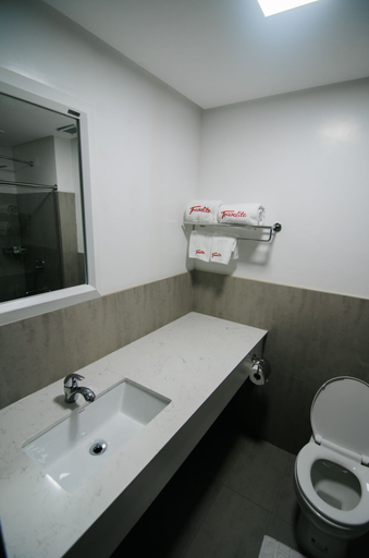 Bathroom 4, Travelite Express Hotel, Baguio City