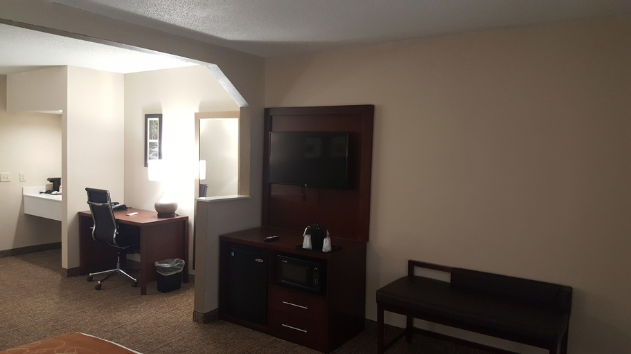 Bedroom 27