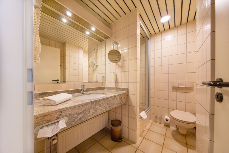 Bathroom 4, Montana Hotel Mönchengladbach, Mönchengladbach