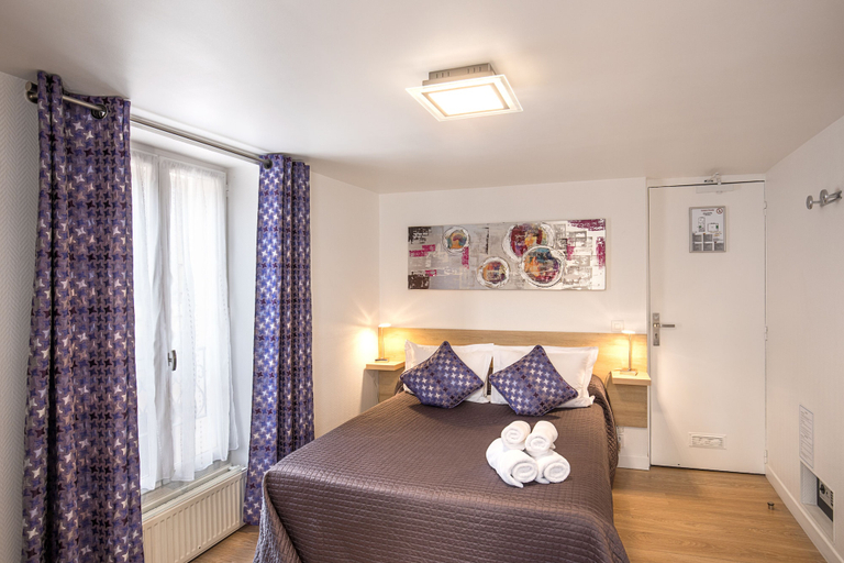 Bedroom 2, Hôtel de L'Horloge, Paris