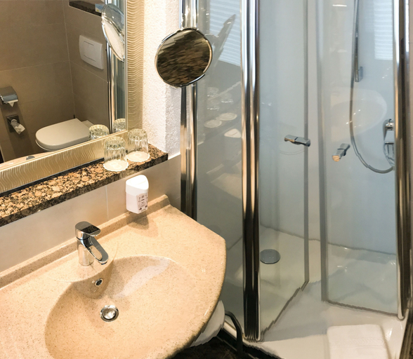 Bathroom 5, City Hotel Ost am Kö, Augsburg