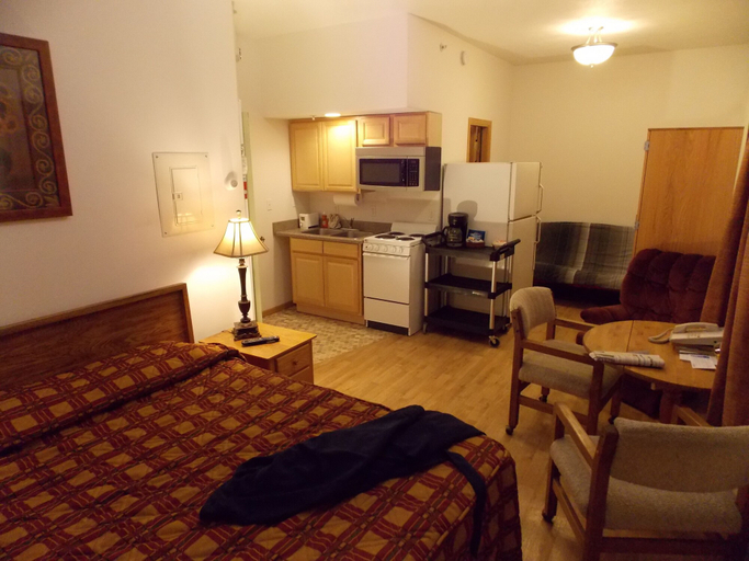 Others 4, 7 Gables Inn & Suites, Fairbanks North Star