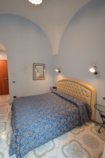 Bedroom 5, B&B Palazzo Pisani, Salerno
