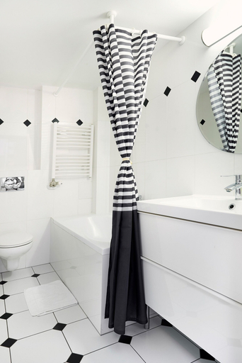 Bathroom 5, Gołębia 8 Residence, Kraków City