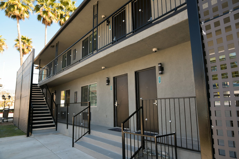 Exterior & Views 2, Tilbury Inn, Los Angeles