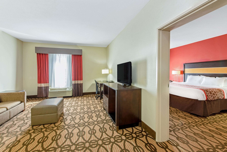 Bedroom 3, La Quinta Inn & Suites by Wyndham Leesville Ft. Polk, Vernon