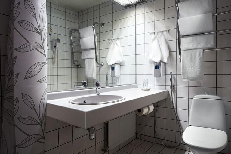 Bathroom 5, Hotel & Hostel Tallukka, Päijänne Tavastia