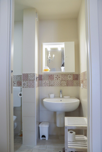Bathroom 5, Le Finestre Sul Borgo Rooms, Verona
