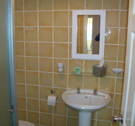 Bathroom 3, Aparthotel Blackpool, Blackpool