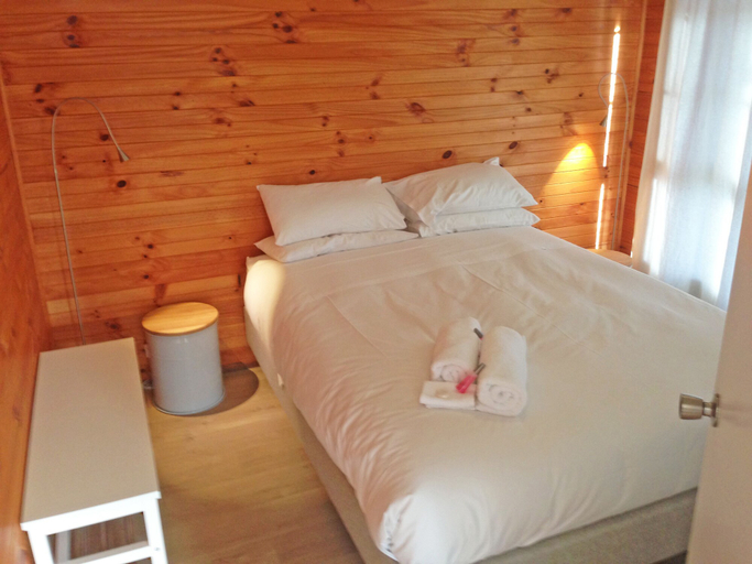 Bedroom 3, Mays Creek Cottage, Kingborough