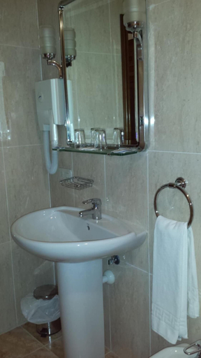 Bathroom 5, Hotel Amefa, Salamanca