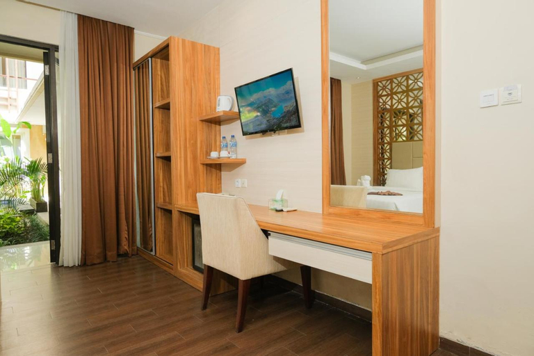 Bedroom 4, Swiss-Belinn Seminyak, Badung