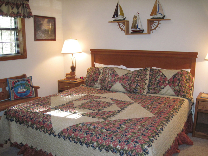 Bedroom 3, The Village At Indian Point Resort, Stone