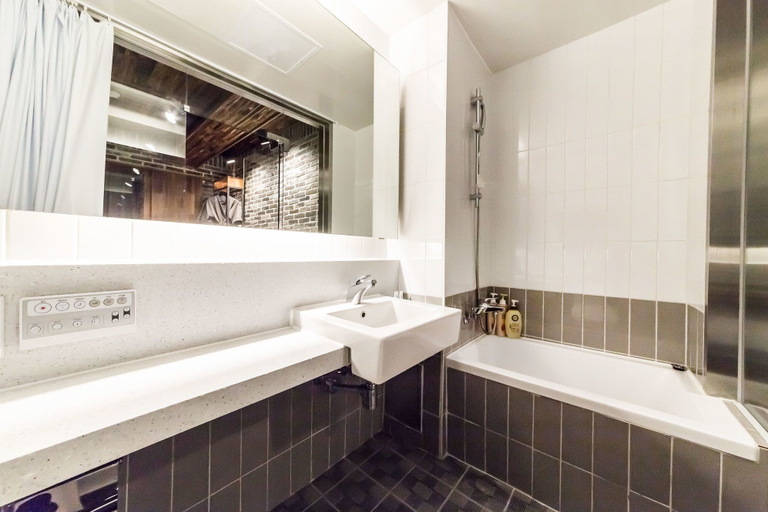 Bathroom 5, The Sangju Hotel Seoul, Songpa