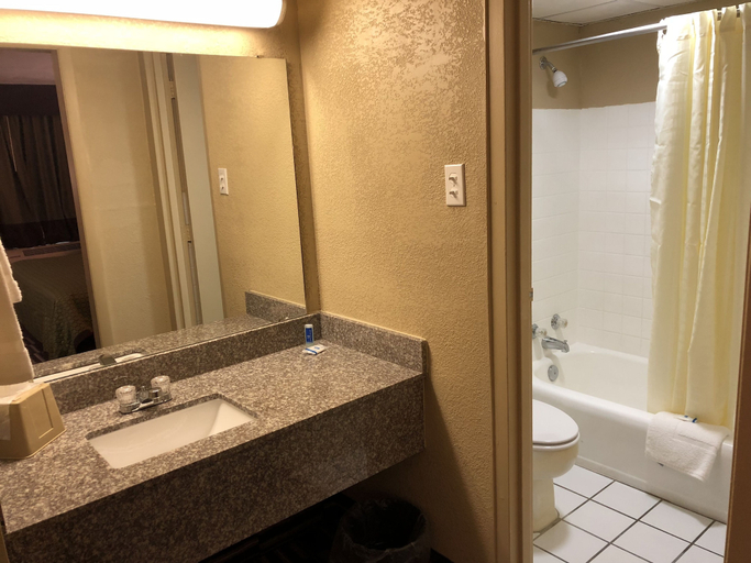 Bathroom 3, Travel Inn Bristol near State St, Bristol